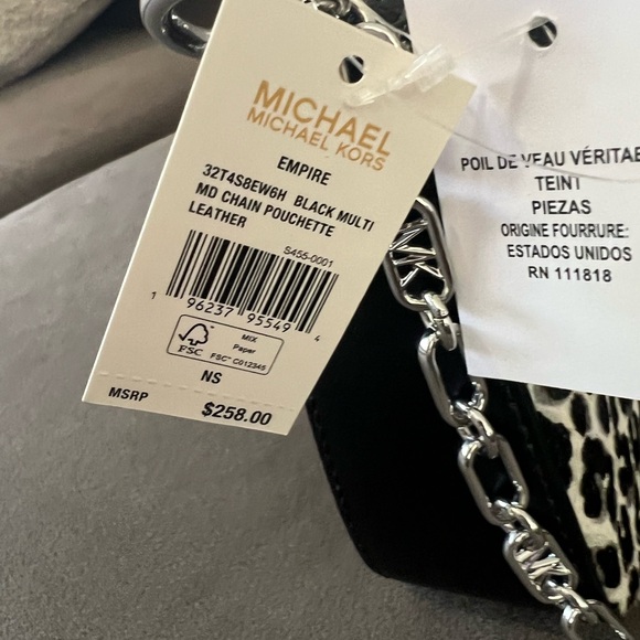 Michael Kors Empire medium chain pouchette with black leather - Picture 6 of 7